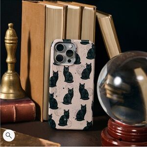 Burga Salem Phone 15 Pro Case New in package 🐈‍⬛